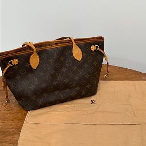 Louis Vuitton Neverfull PM